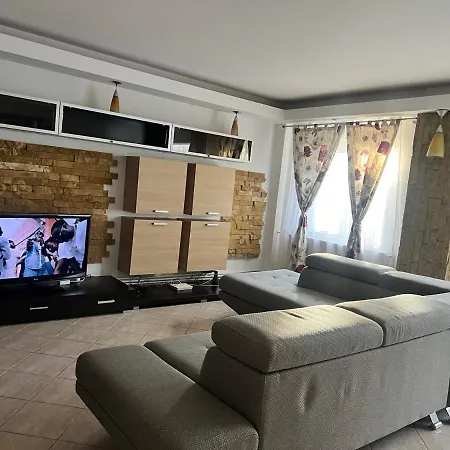 Cu Doua Dormitoare *