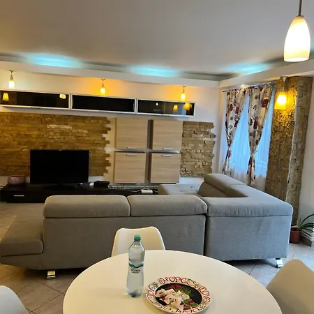 Apartment Cu Doua Dormitoare