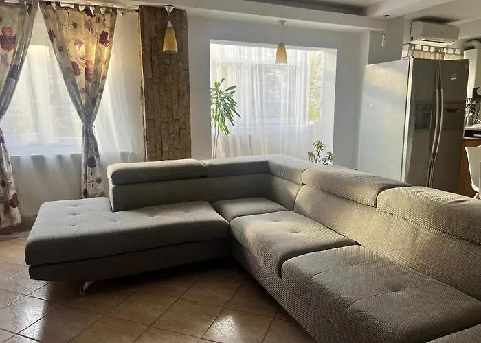 Cu Doua Dormitoare Lägenhet